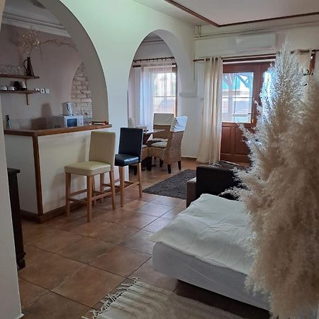 Apartman Romana Postorna Экстерьер фото